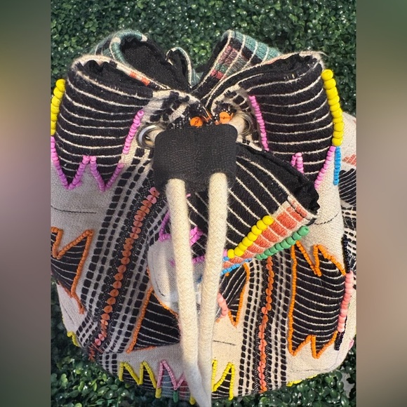 Street Level - Picture 8 of 10